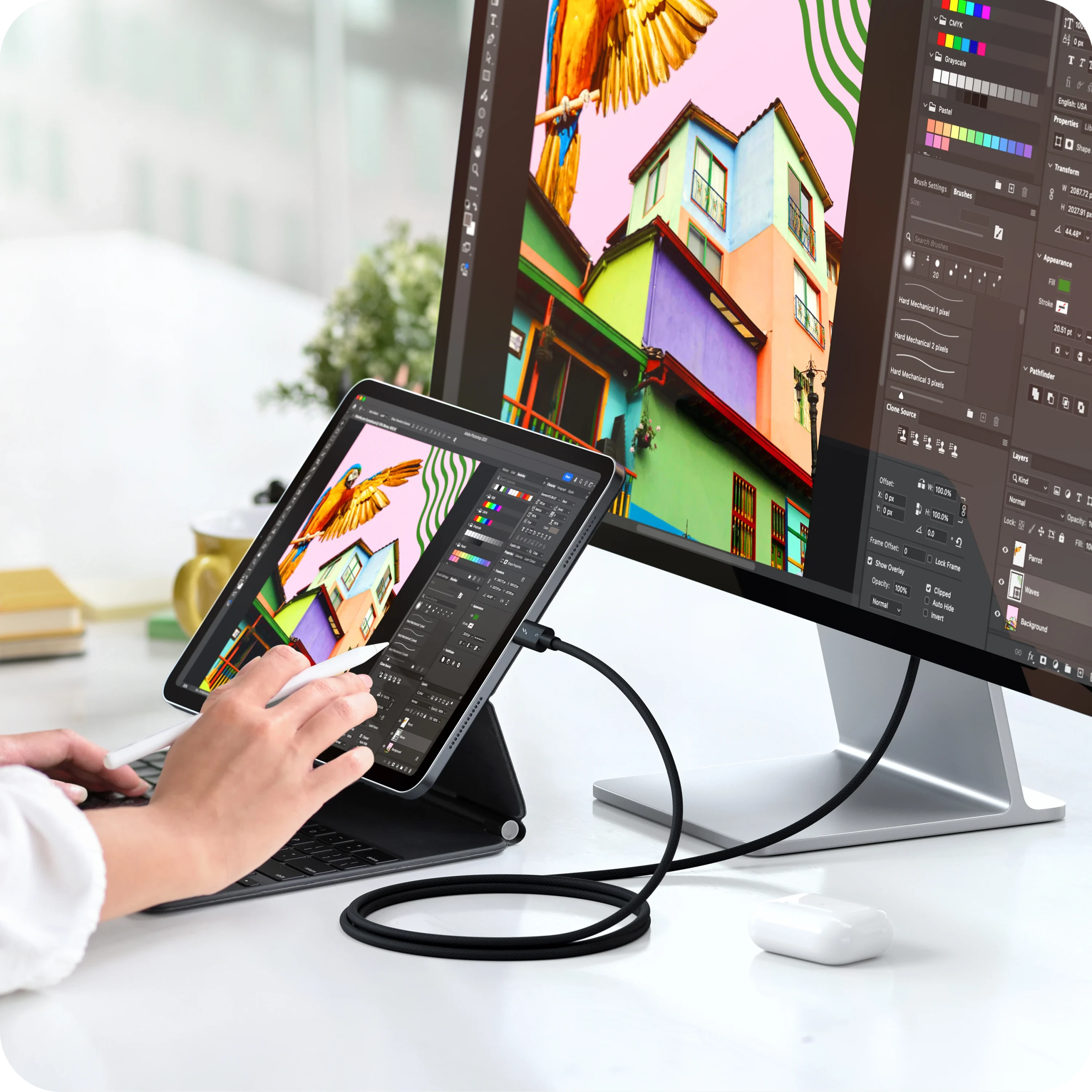 Thunderbolt 5 Pro Cable - Image 2